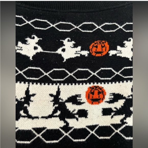 Halloween sweater - Picture 3 of 5